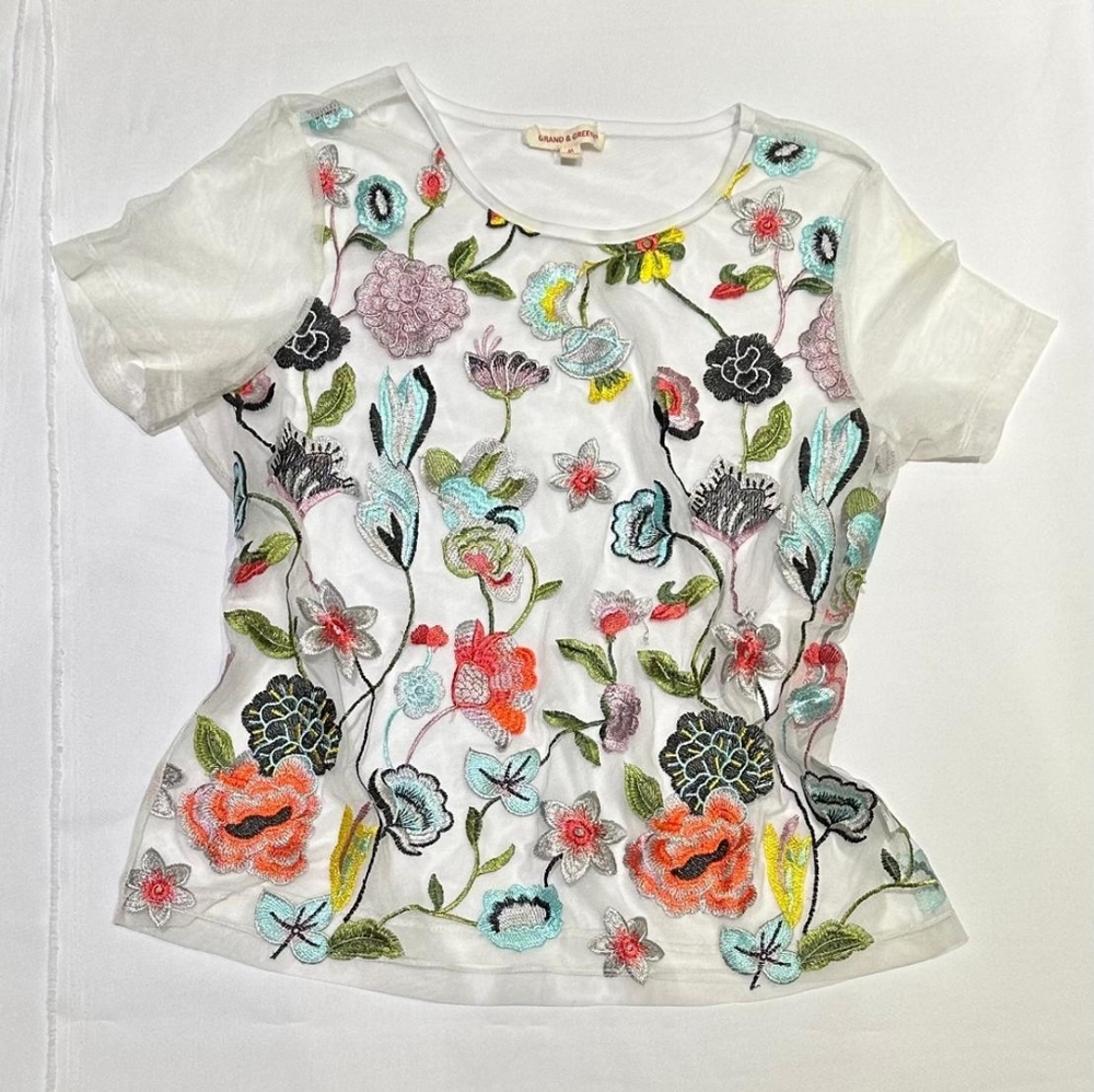 grand & greene Blouse Transparent White Short Sleeve Embroidered Floral Tee